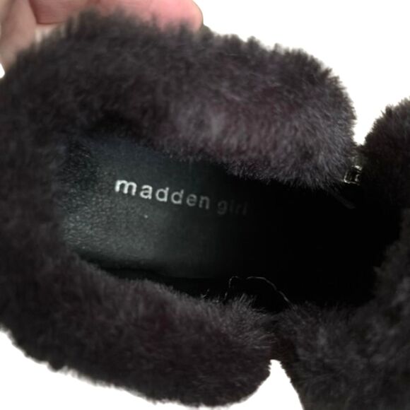 Madden Girl Prevale Hidden Wedge Faux Fur Suede Zip Sneakers Wedge 8 Sneakers - Picture 5 of 6